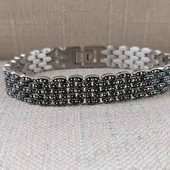 Elgin Bracelet Black Tone Chain Gold Tone small crystal Accent Size 6.5 inches - Picture 10 of 11